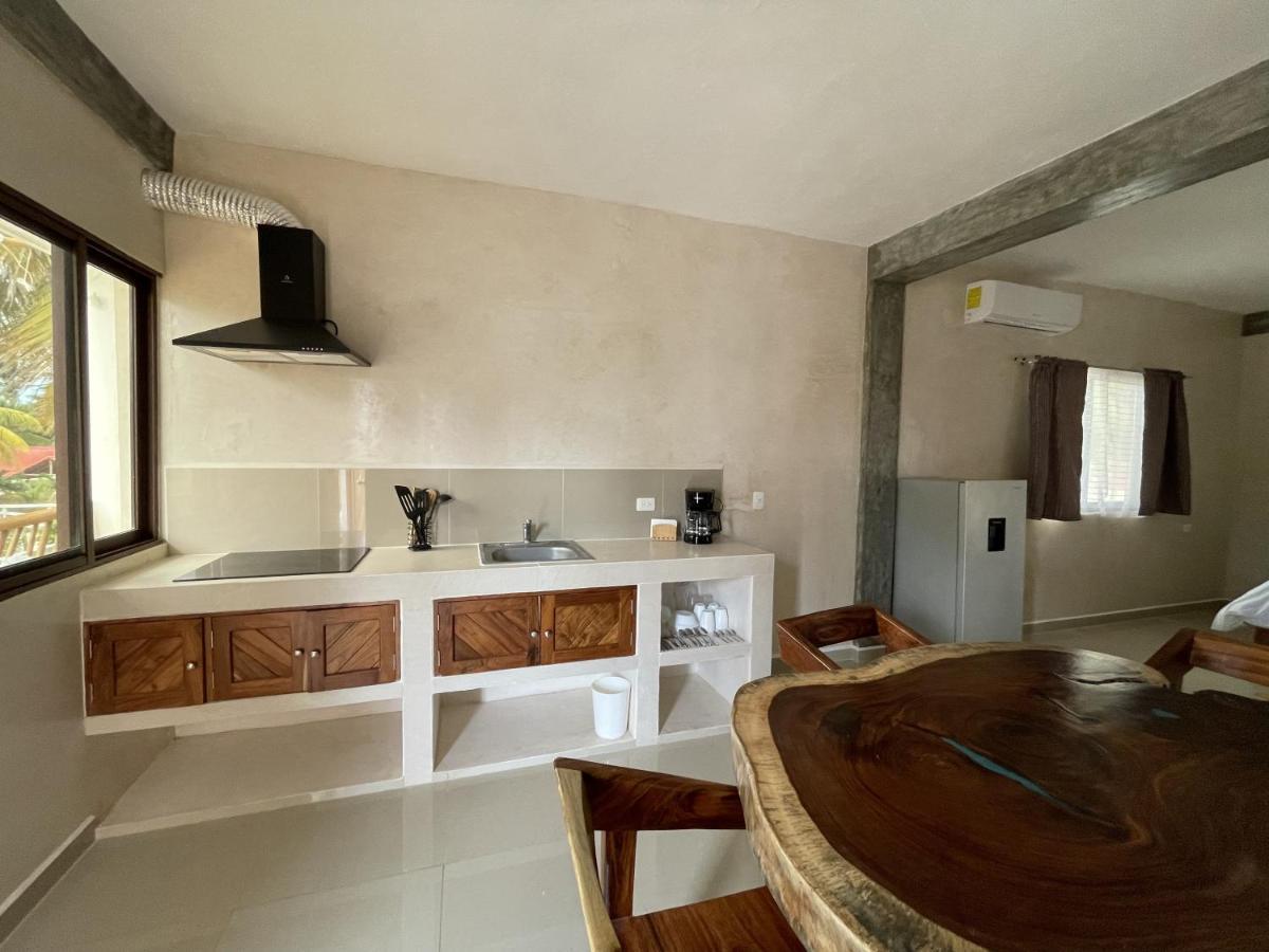 Mexhe Hotel El Cuyo Ngoại thất bức ảnh