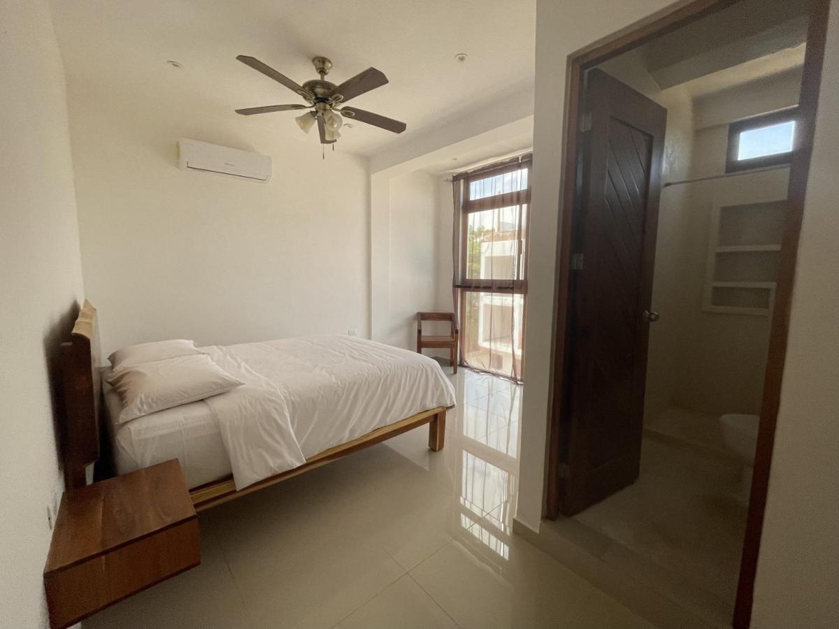 Mexhe Hotel El Cuyo Ngoại thất bức ảnh