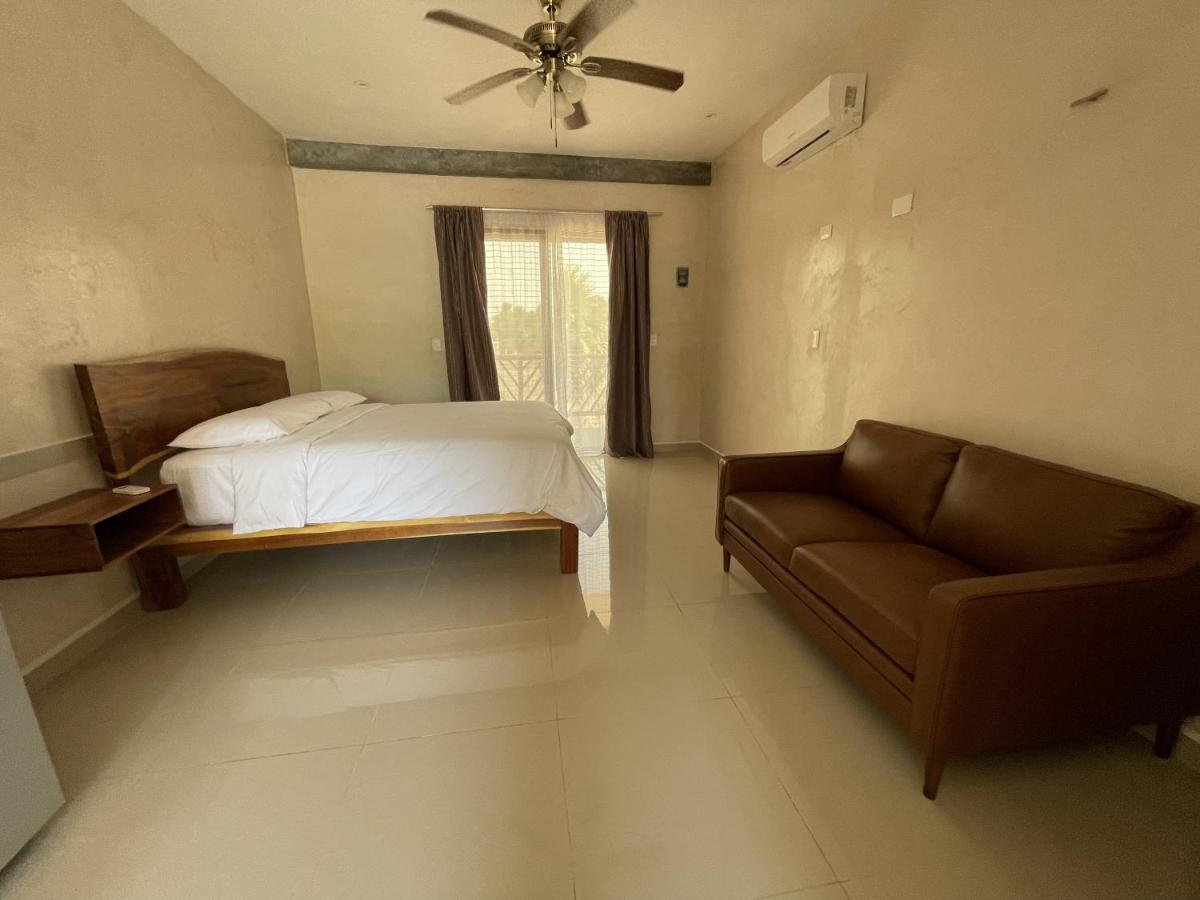 Mexhe Hotel El Cuyo Ngoại thất bức ảnh