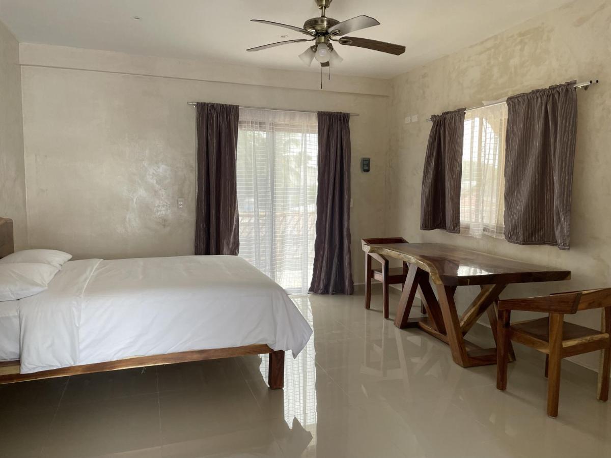 Mexhe Hotel El Cuyo Ngoại thất bức ảnh