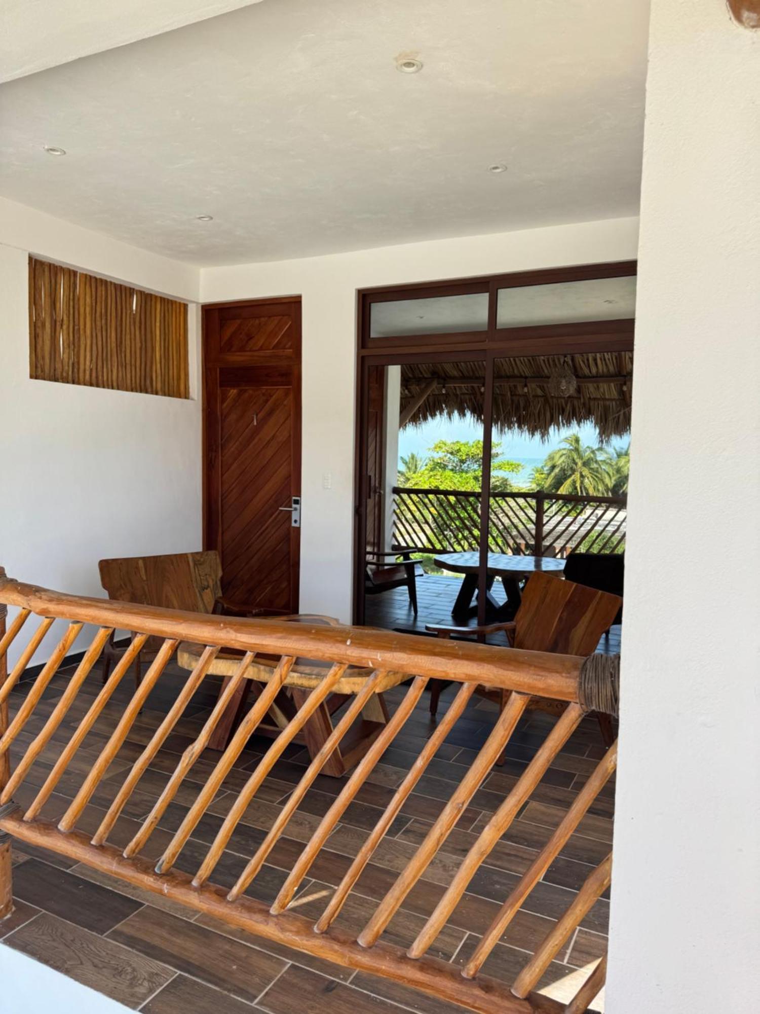 Mexhe Hotel El Cuyo Ngoại thất bức ảnh