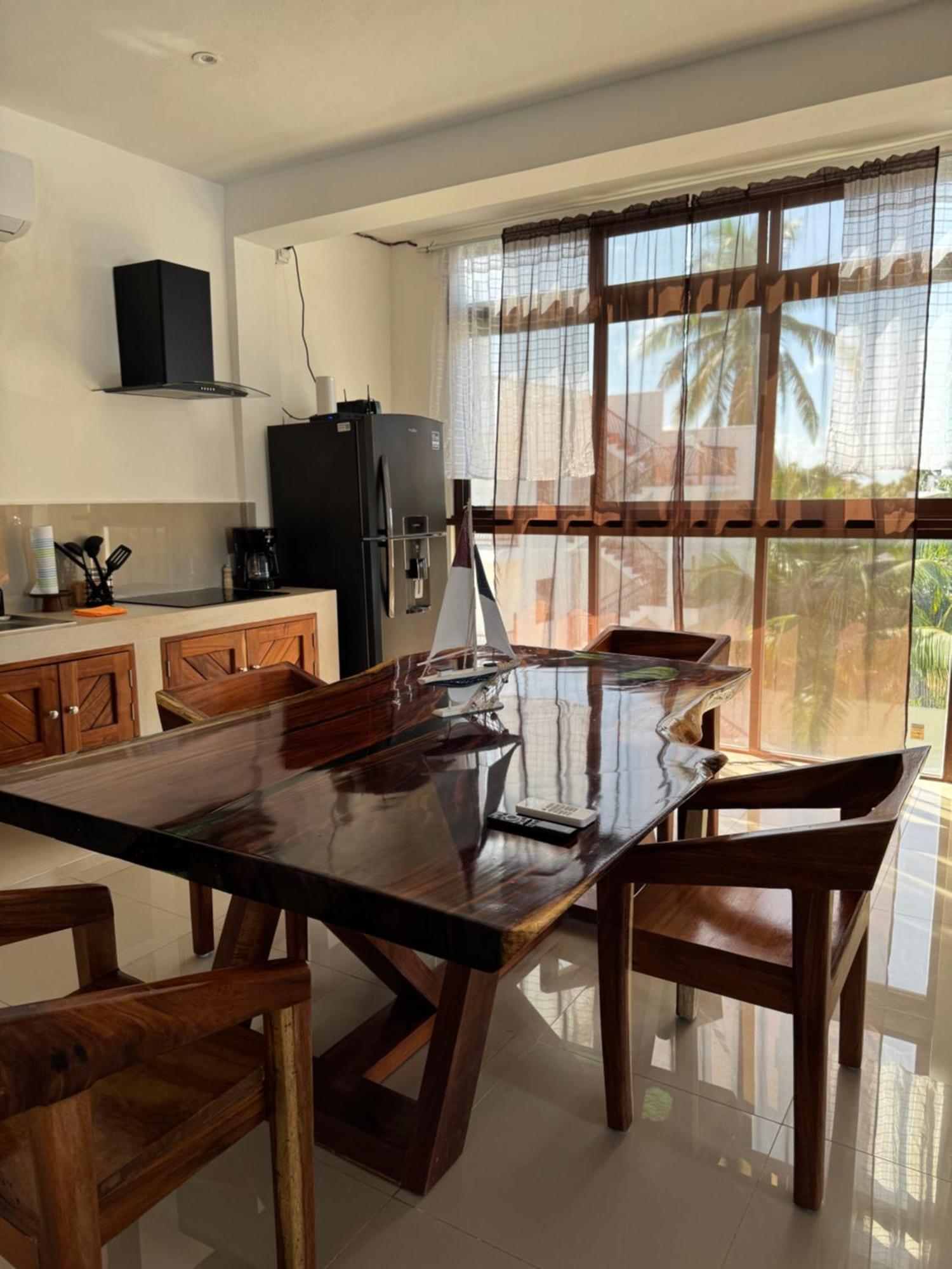 Mexhe Hotel El Cuyo Ngoại thất bức ảnh